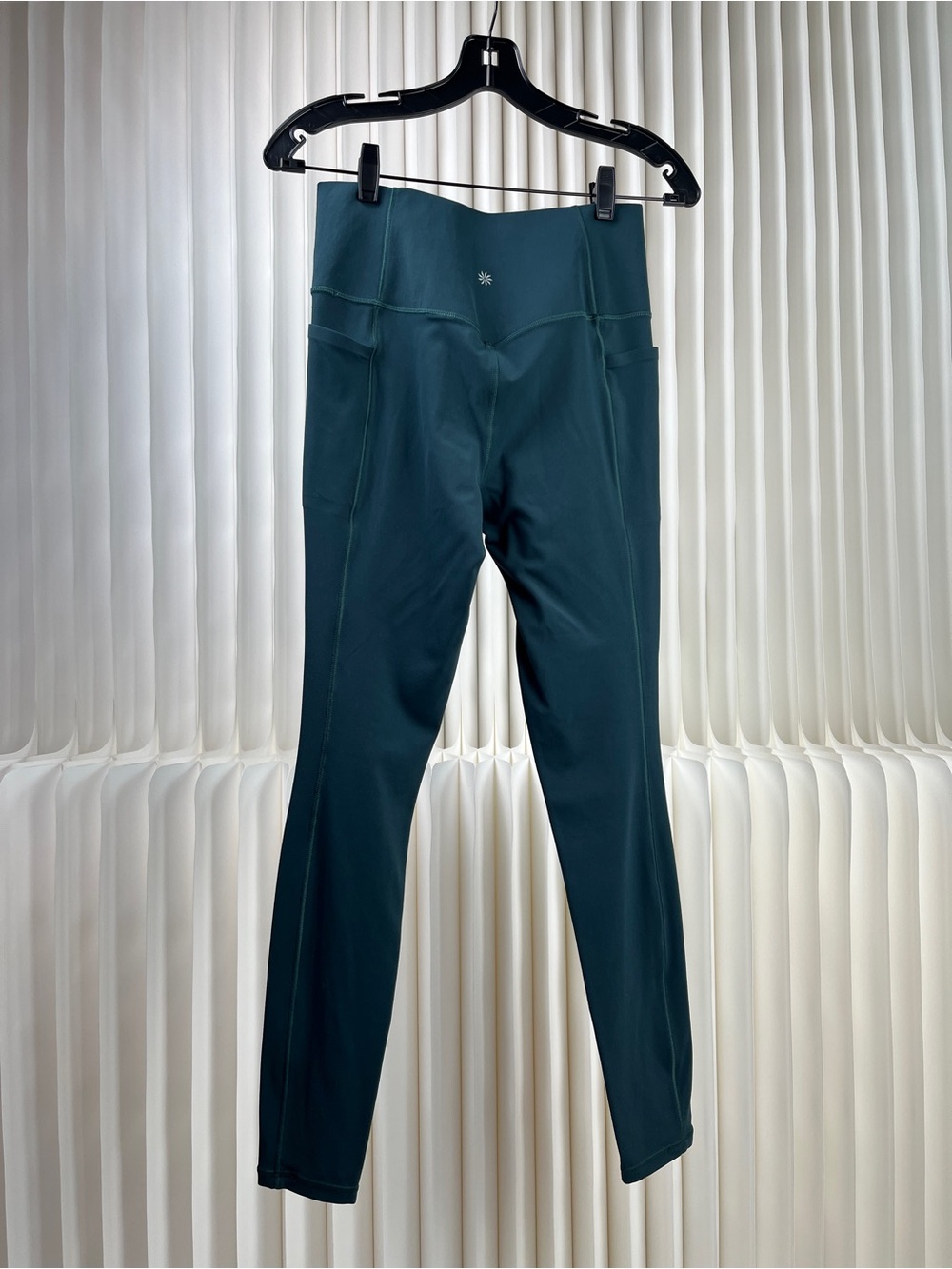 ATHLETA Salutation Stash High Rise Legging - Picture 8 of 14